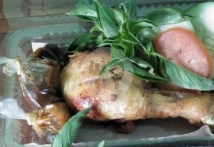 Rahasia Rasa Ayam Goreng yang Menggigit di Jantung Cilacap